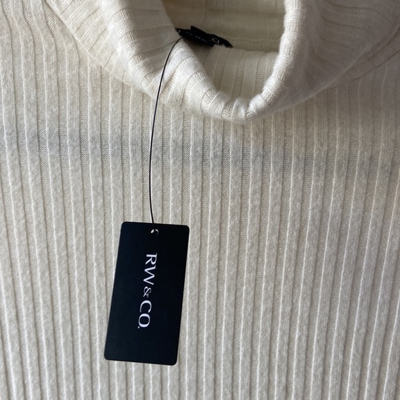 RW&Co cowl neck cream seater, small - Picture 4 of 8